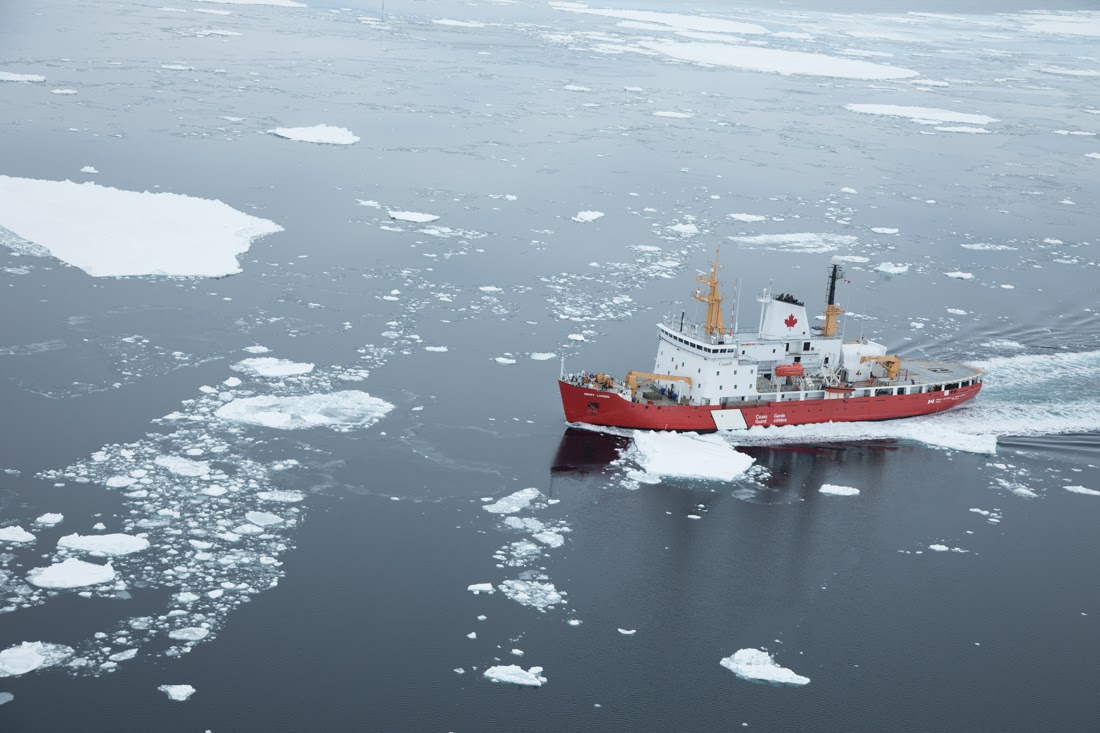 Image of an icebreaker
