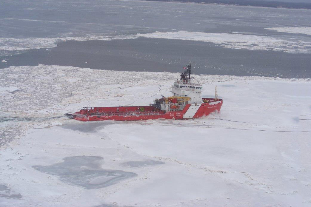 Image of an icebreaker